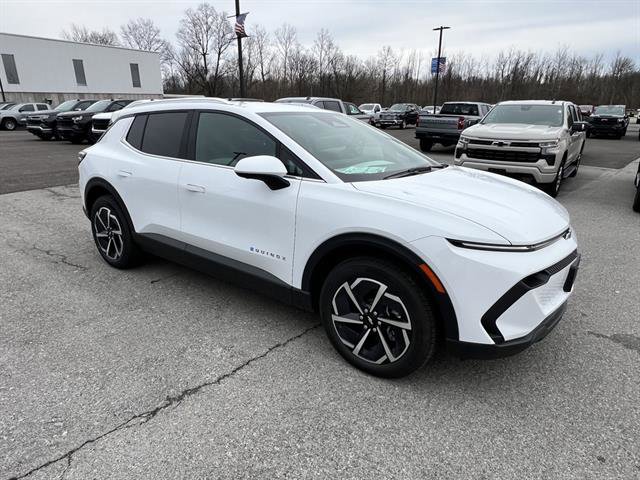 New 2026 Chevrolet Equinox EV LT image 8