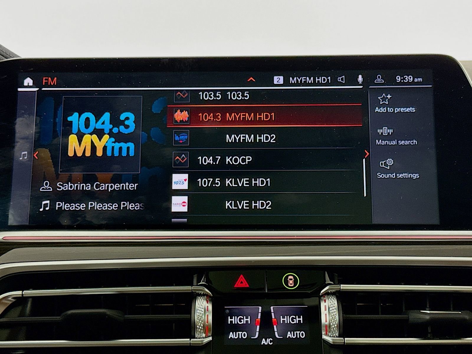 Certified 2023 BMW X5 xDrive40i w/ Premium Package image 15