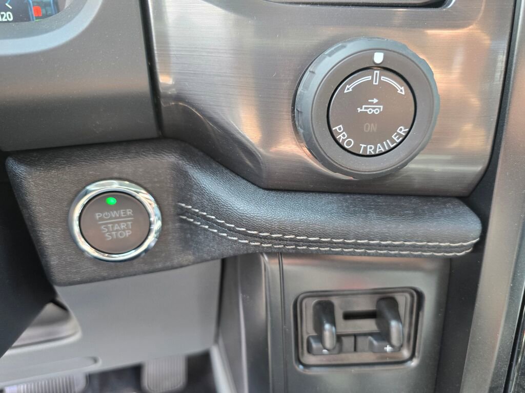 New 2025 Ford F150 Lightning Flash AWD/4WD image 20