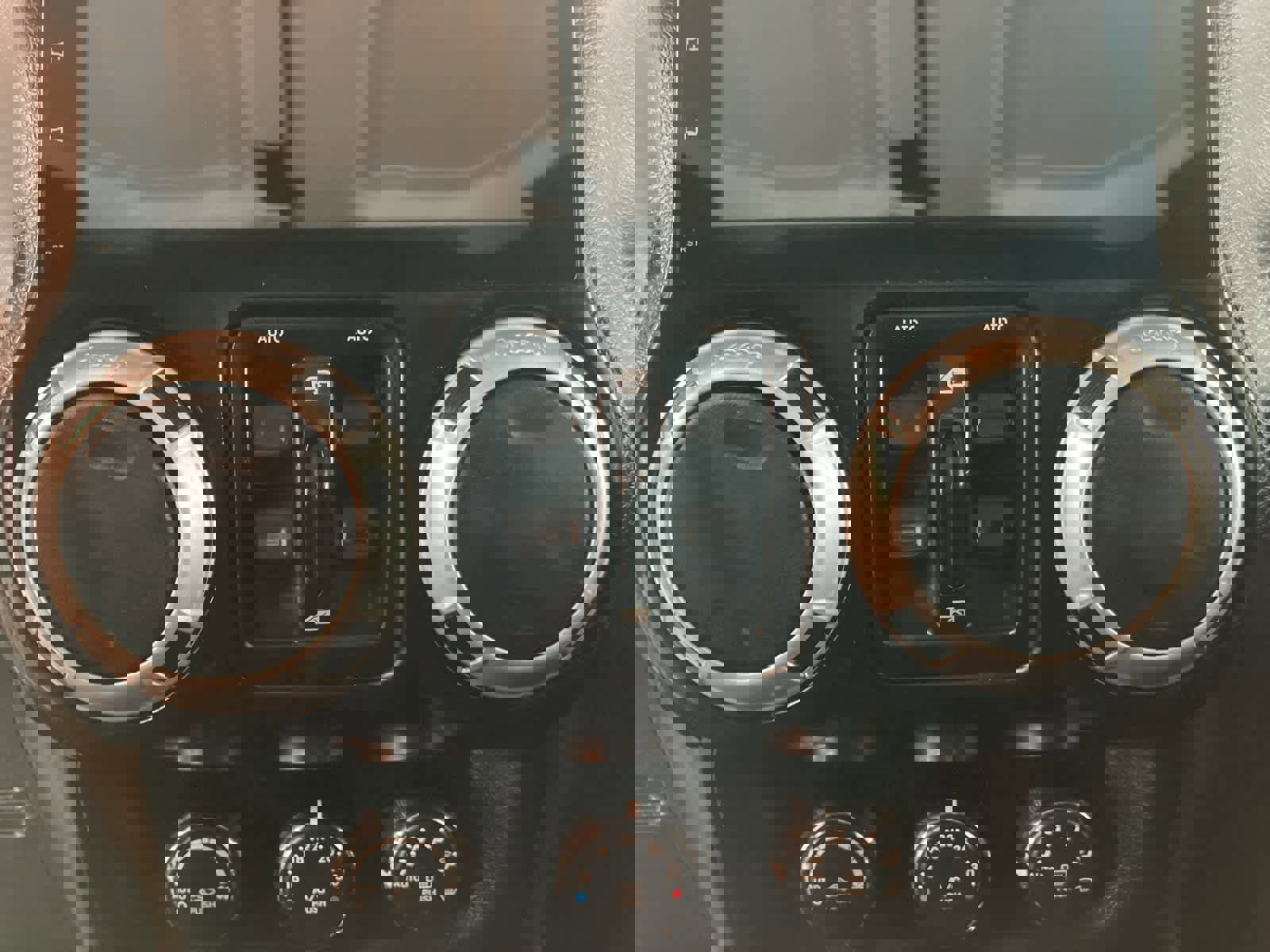 Used 2016 Jeep Wrangler Unlimited Sahara w/ Mopar Chrome Edition Group image 16