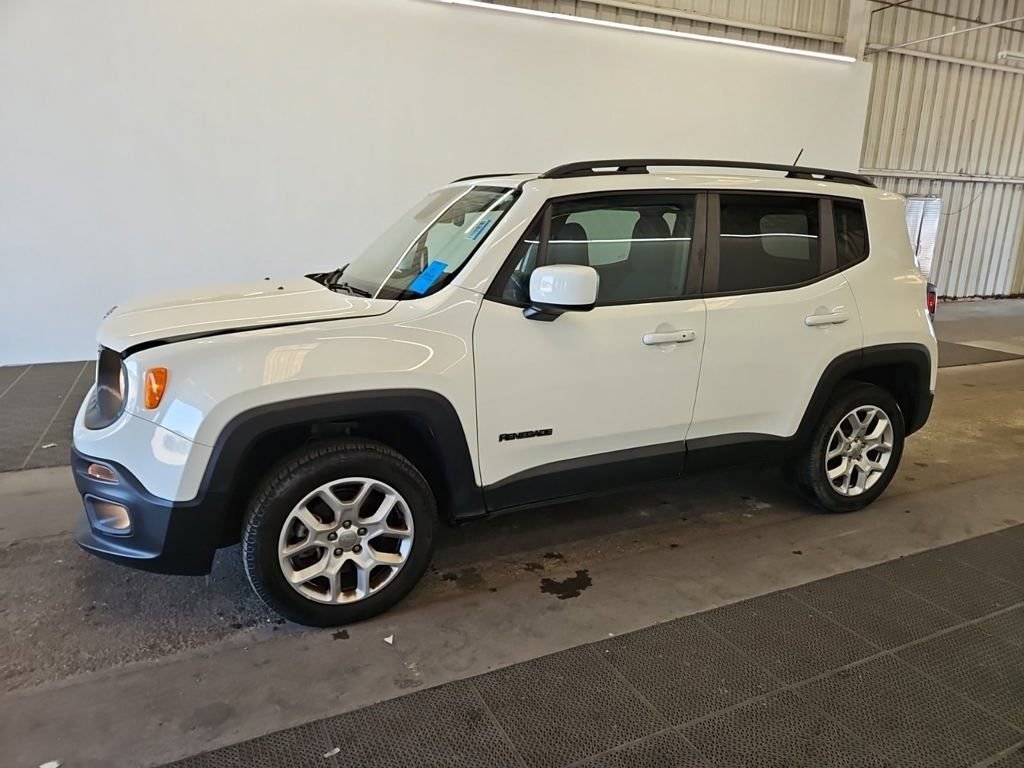 Used 2017 Jeep Renegade Latitude w/ Popular Equipment Group AWD/4WD image 15