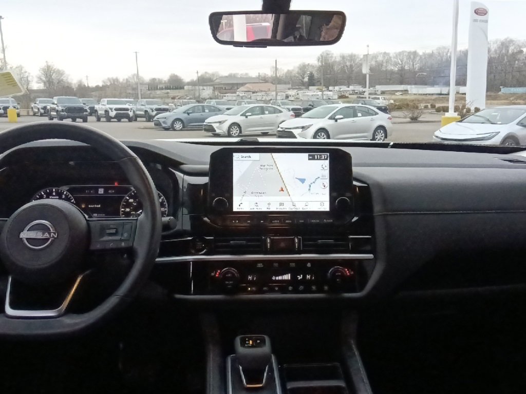 Used 2025 Nissan Pathfinder SL w/ SL Premium Package image 25