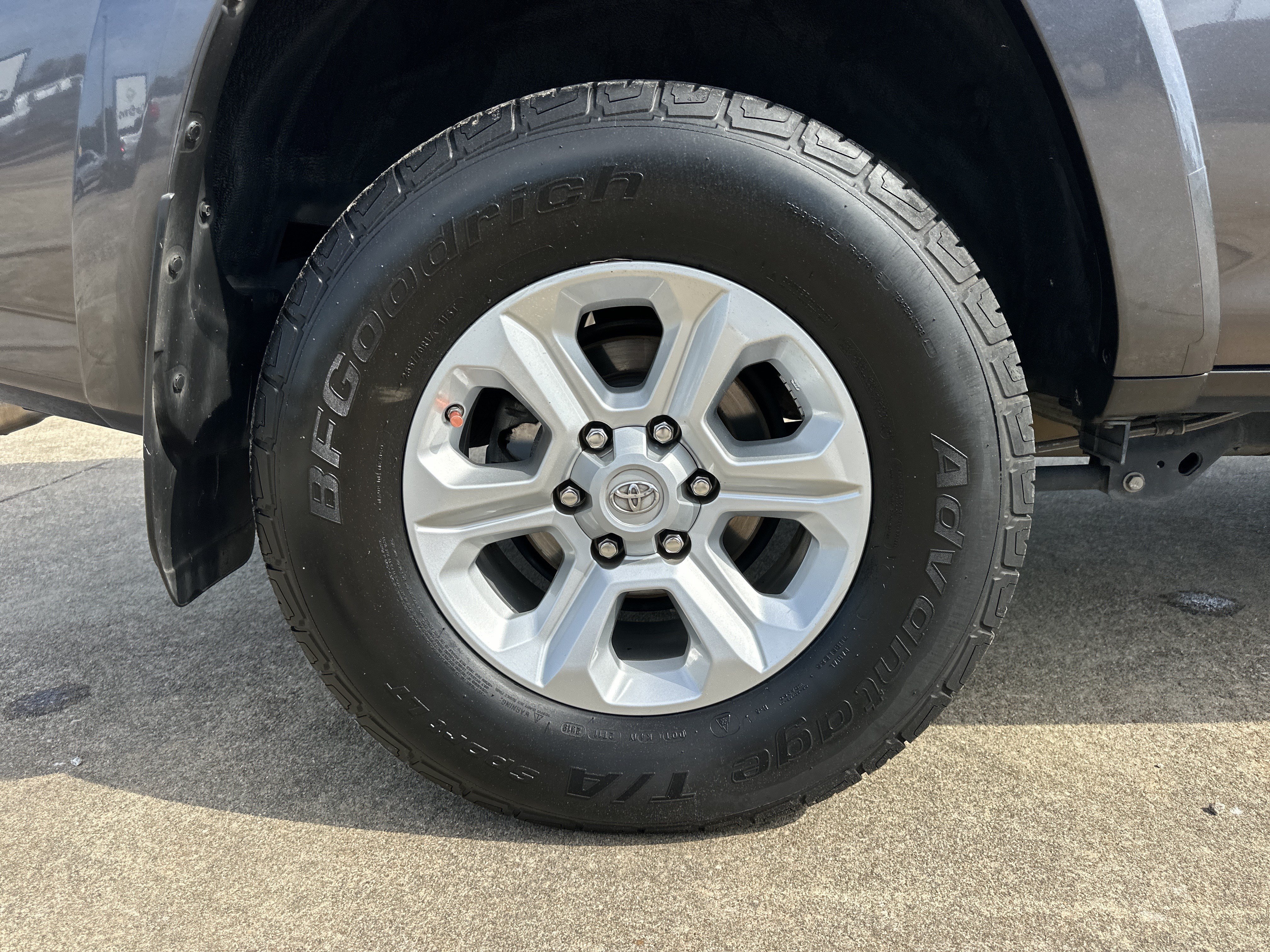 Used 2017 Toyota 4Runner SR5 Premium RWD image 18