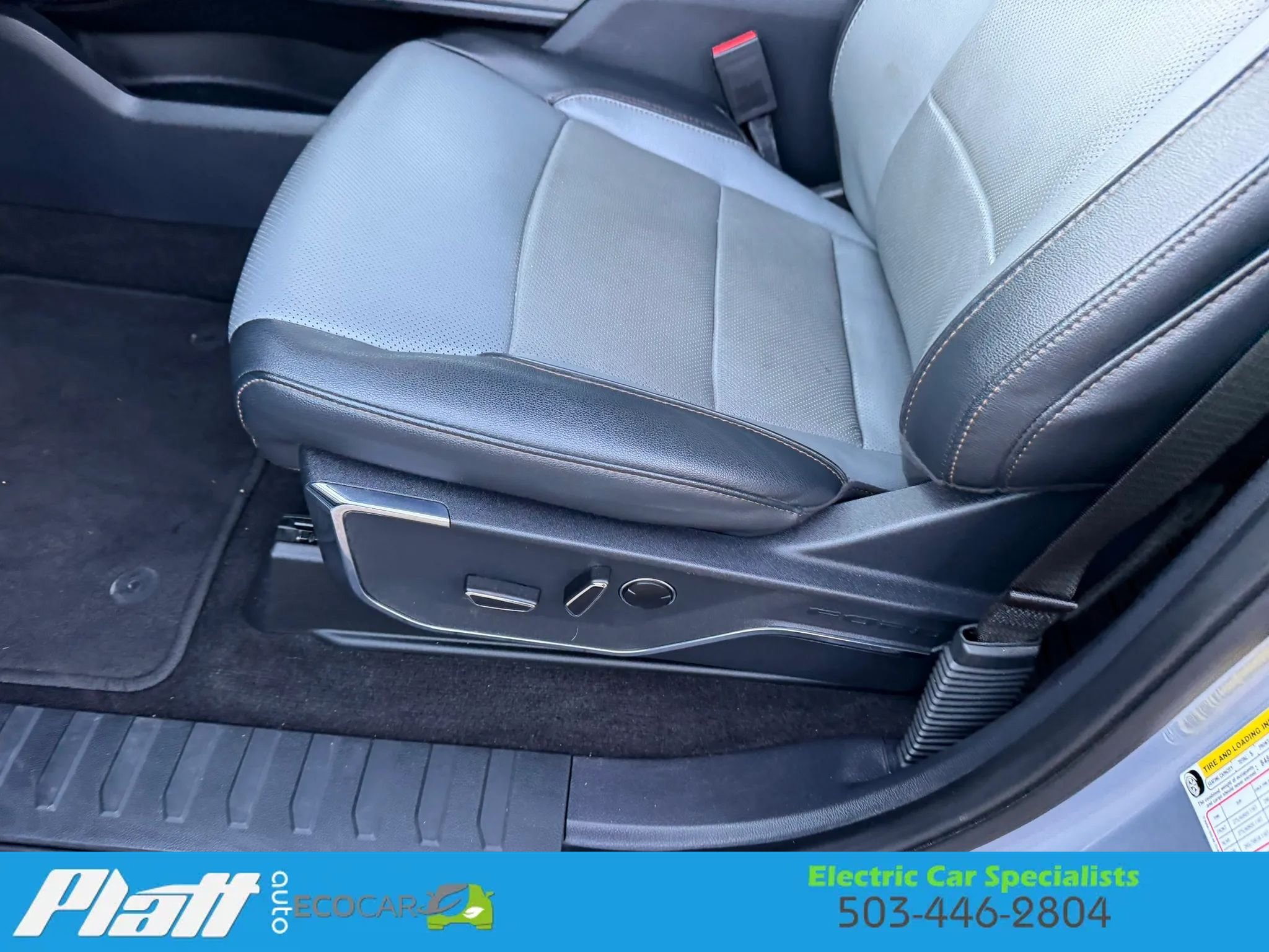 Used 2022 Ford F150 Lightning Lariat AWD/4WD image 22