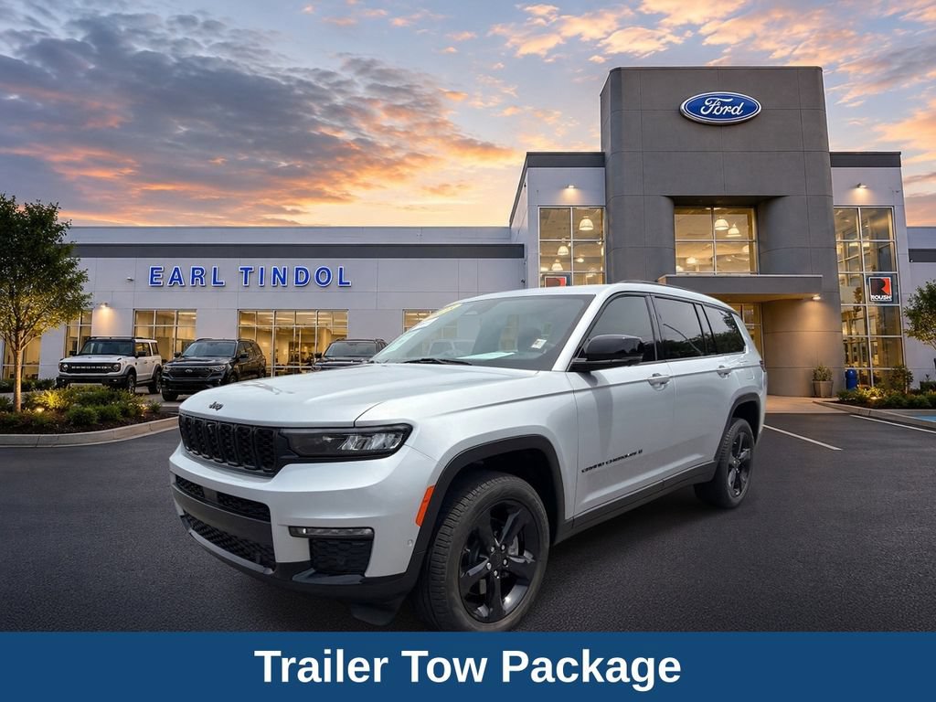 Used 2025 Jeep Grand Cherokee L Limited w/ Luxury Tech Group II AWD/4WD image 4