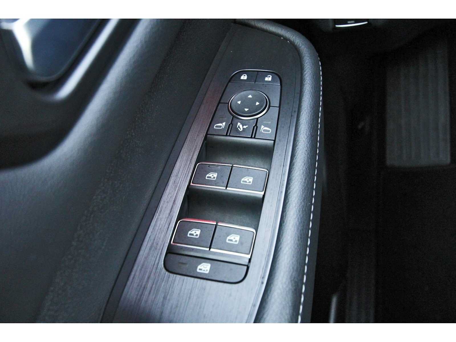 Used 2025 Nissan Armada Platinum RWD image 20