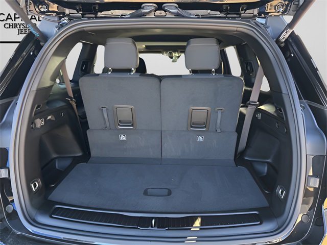 New 2025 Jeep Grand Cherokee L Laredo w/ Luxury Tech Group I image 28