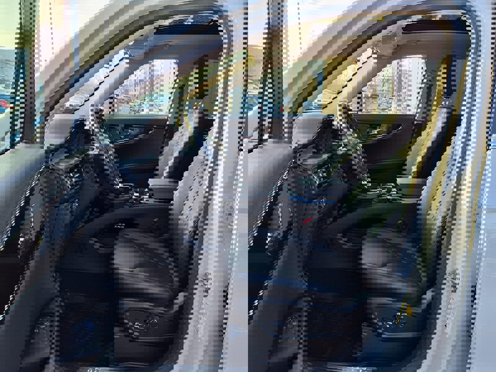 Used 2023 Lincoln Nautilus Reserve w/ Equipment Group 201A image 14