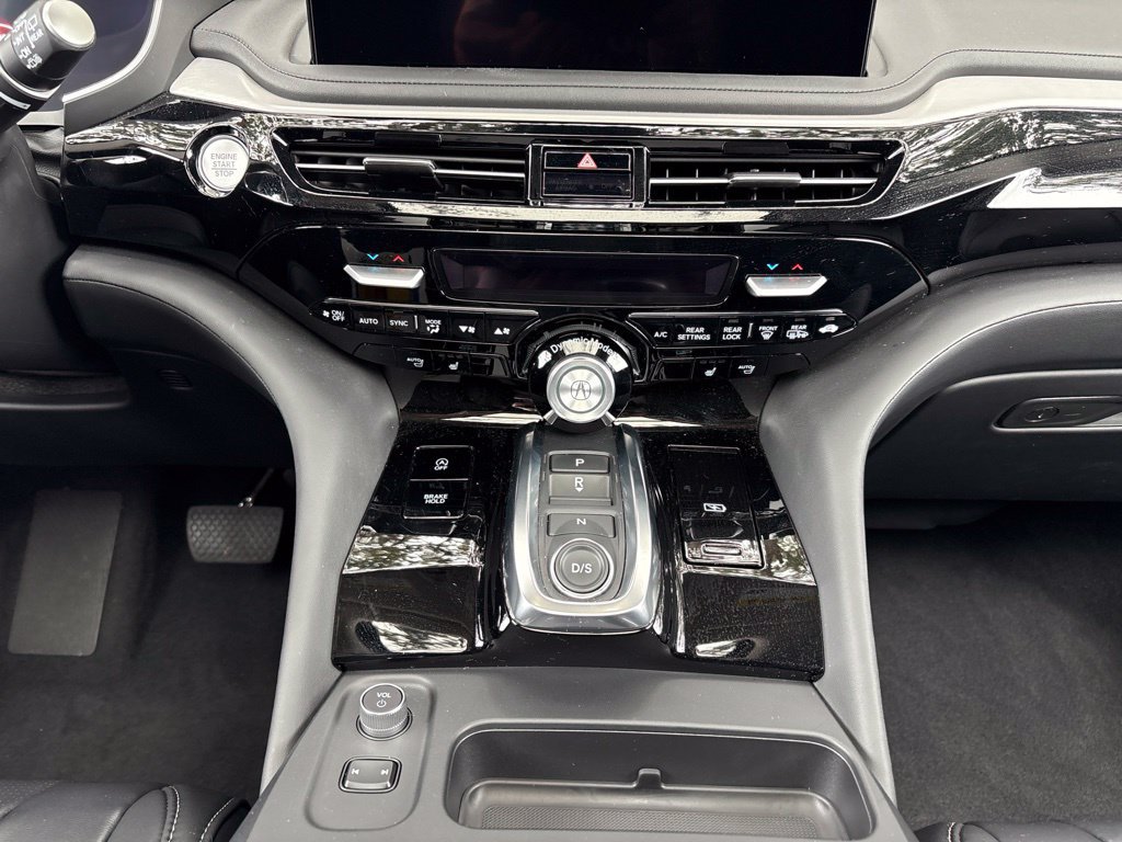 Used 2026 Acura MDX w/ Technology Package FWD image 25