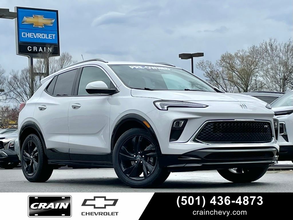 Used 2024 Buick Encore GX Sport Touring image 1