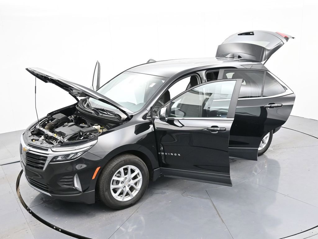 Used 2023 Chevrolet Equinox LT image 39