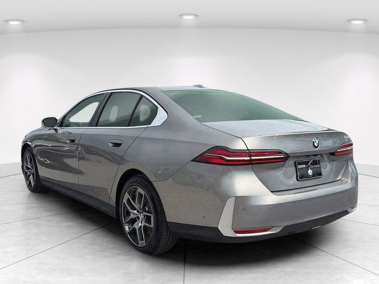 New 2026 BMW 530i w/ Convenience Package RWD image 6