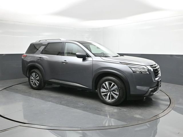 Used 2025 Nissan Pathfinder SL image 17