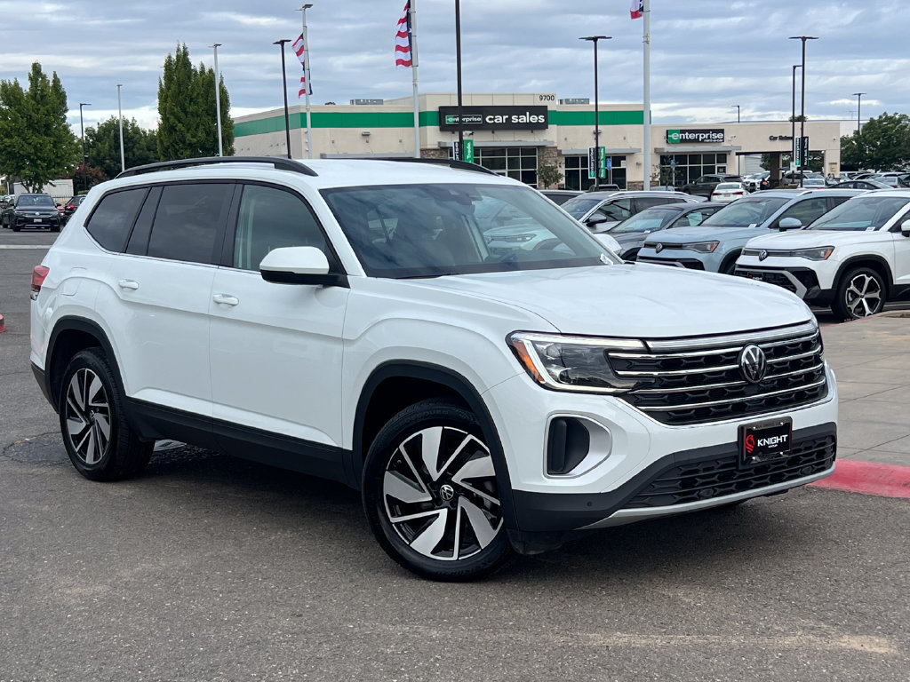 Used 2025 Volkswagen Atlas SE AWD/4WD image 3
