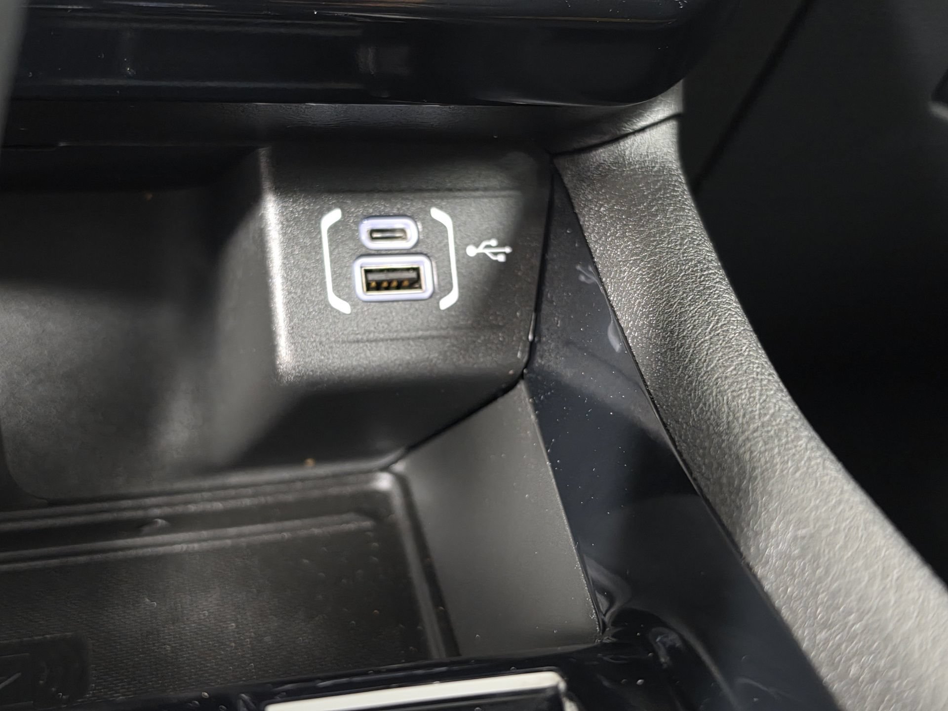 Used 2025 Jeep Compass Trailhawk w/ Trailhawk Elite Group AWD/4WD image 24