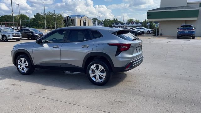 Used 2024 Chevrolet Trax LS FWD image 6