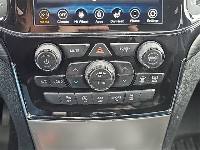 Used 2021 Jeep Grand Cherokee Laredo X image 23