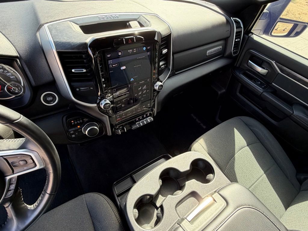 Used 2024 RAM 2500 Big Horn w/ Night Edition AWD/4WD image 19