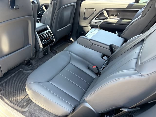 New 2026 Land Rover Range Rover Long Wheelbase SE AWD/4WD image 15