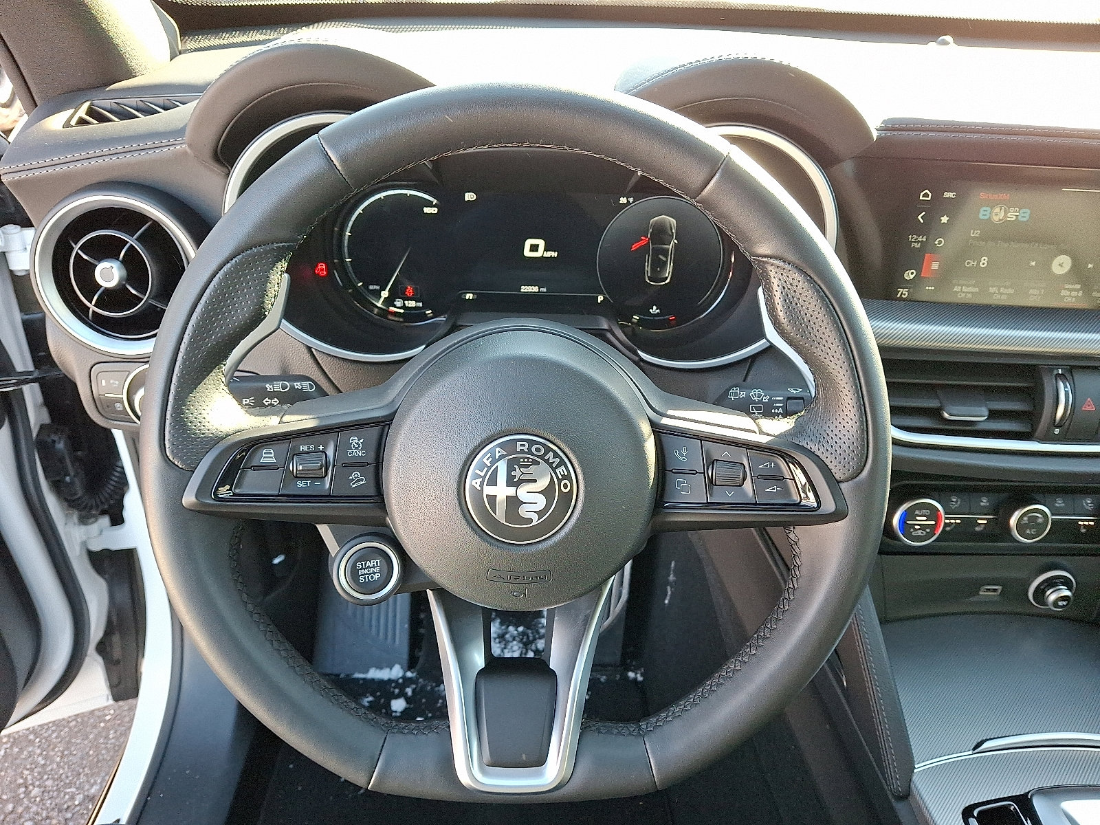 Used 2024 Alfa Romeo Stelvio Veloce image 21