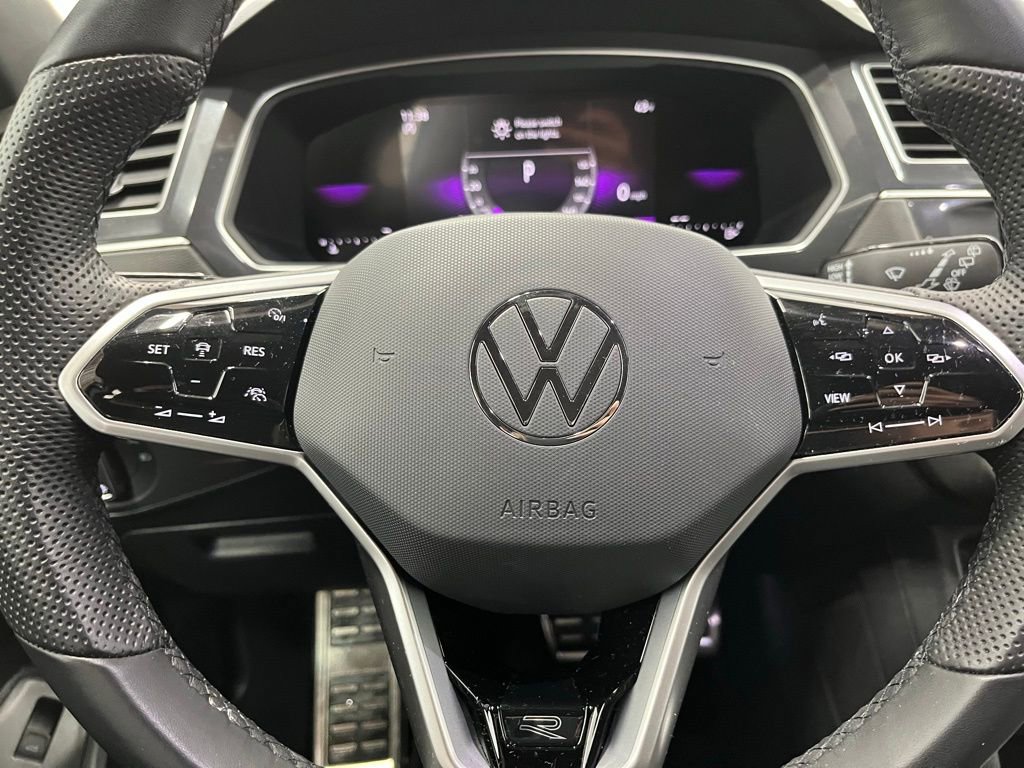 Certified 2024 Volkswagen Tiguan SE R-Line FWD image 21