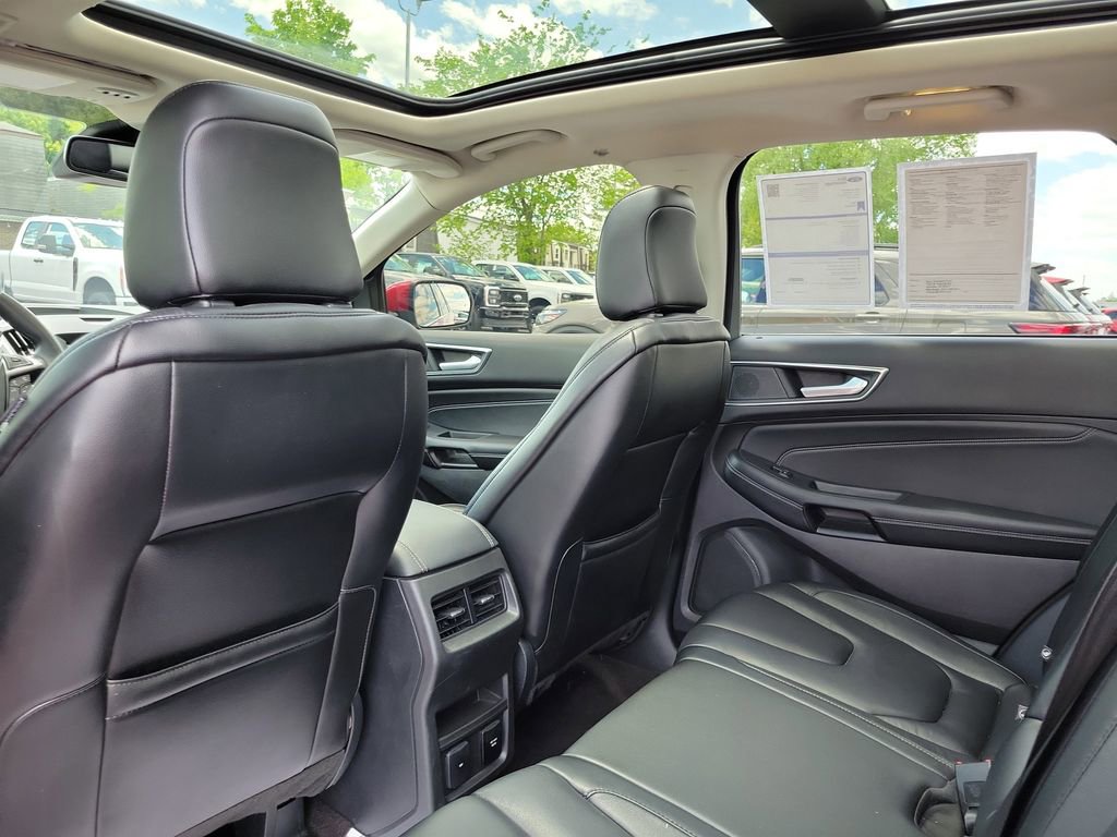 Certified 2020 Ford Edge Titanium AWD/4WD image 15