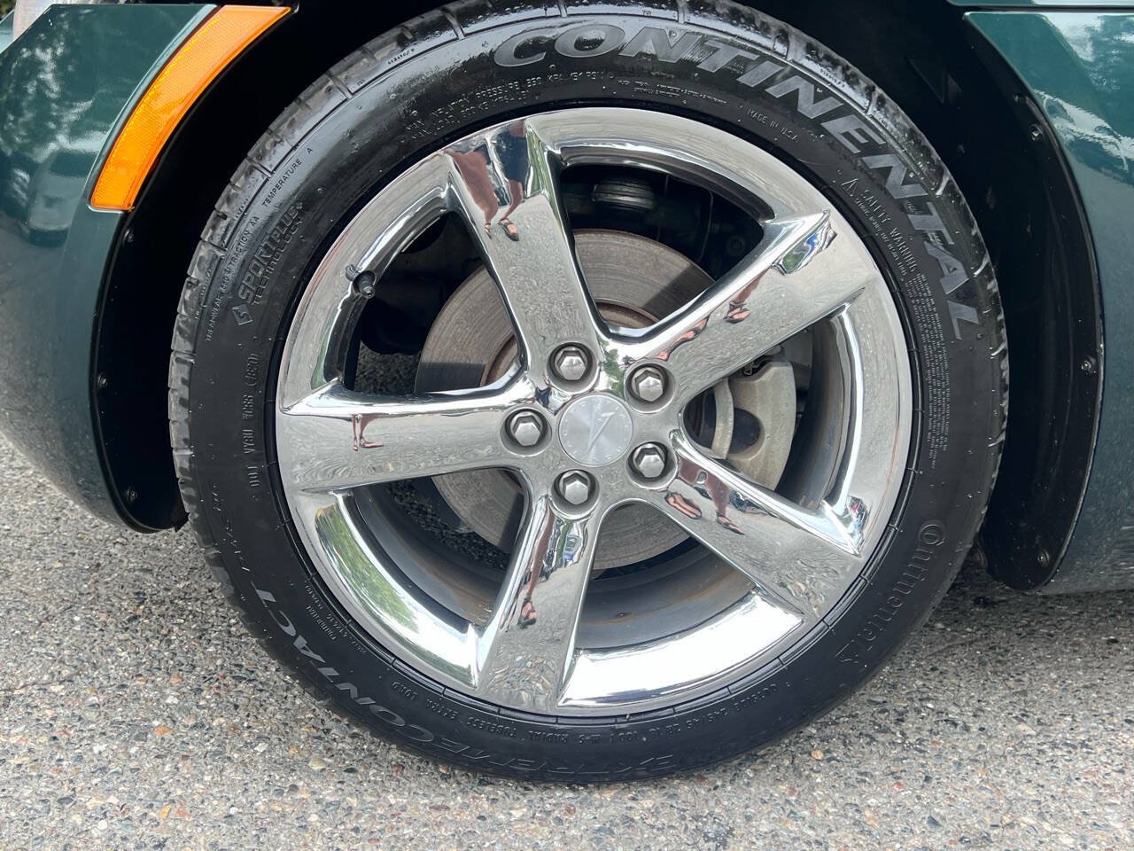 Used 2006 Pontiac Solstice Convertible w/ Premium Package RWD image 9