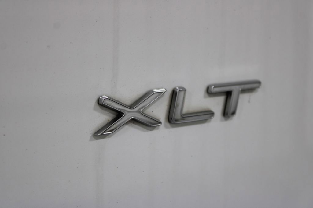 Used 2024 Ford Transit 350 XLT image 18