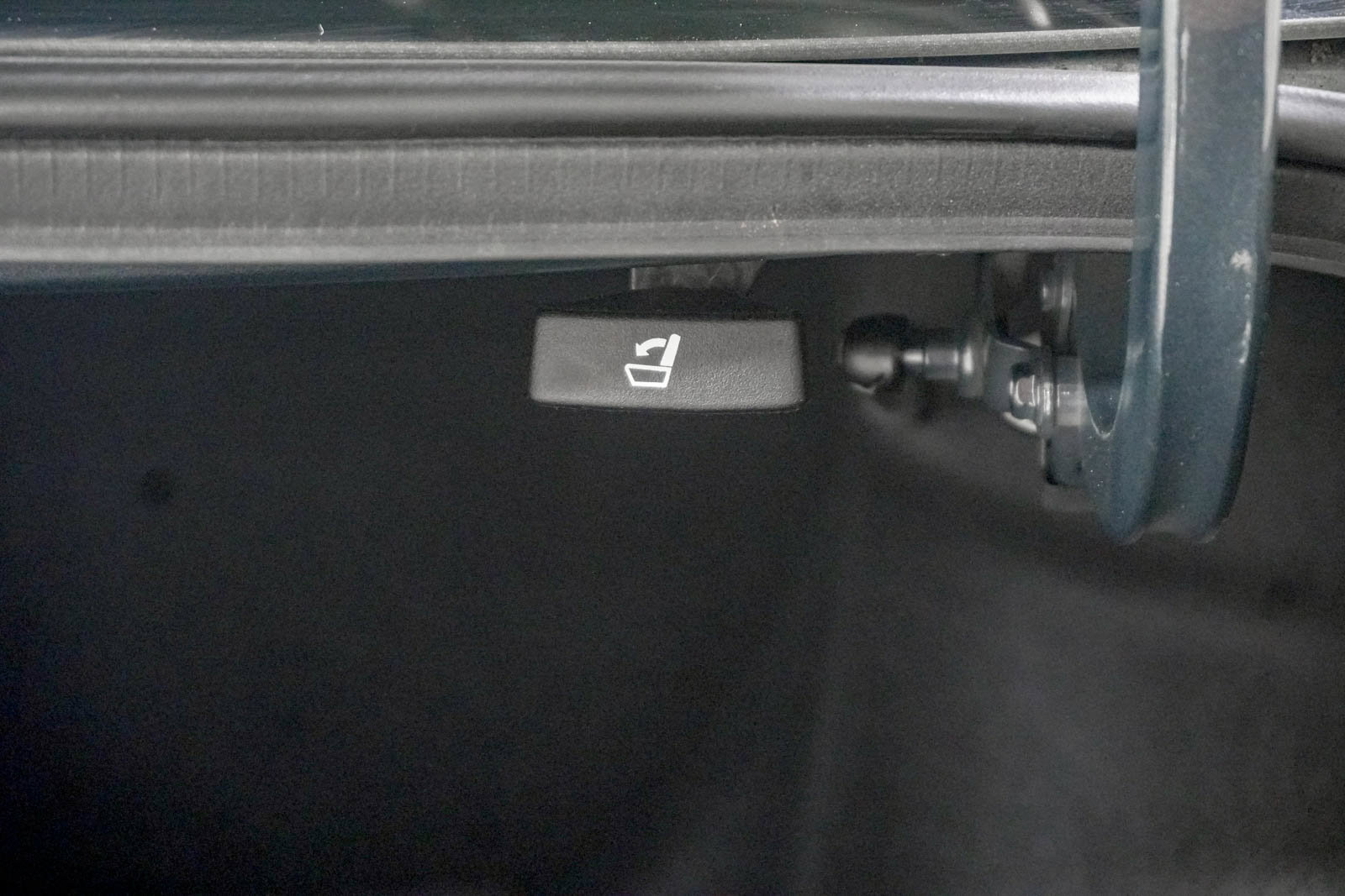 Used 2023 Honda Accord EX image 10