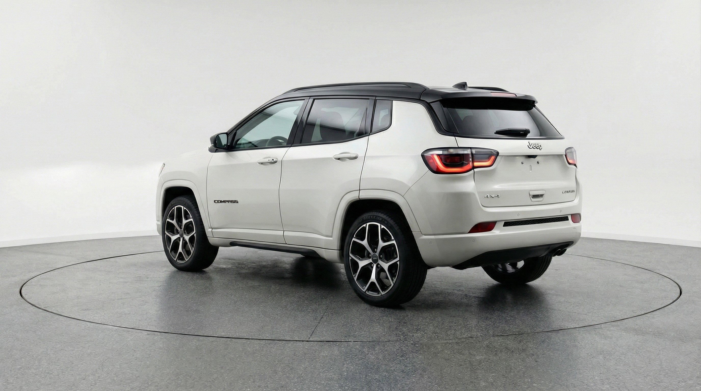 Used 2025 Jeep Compass Limited image 6