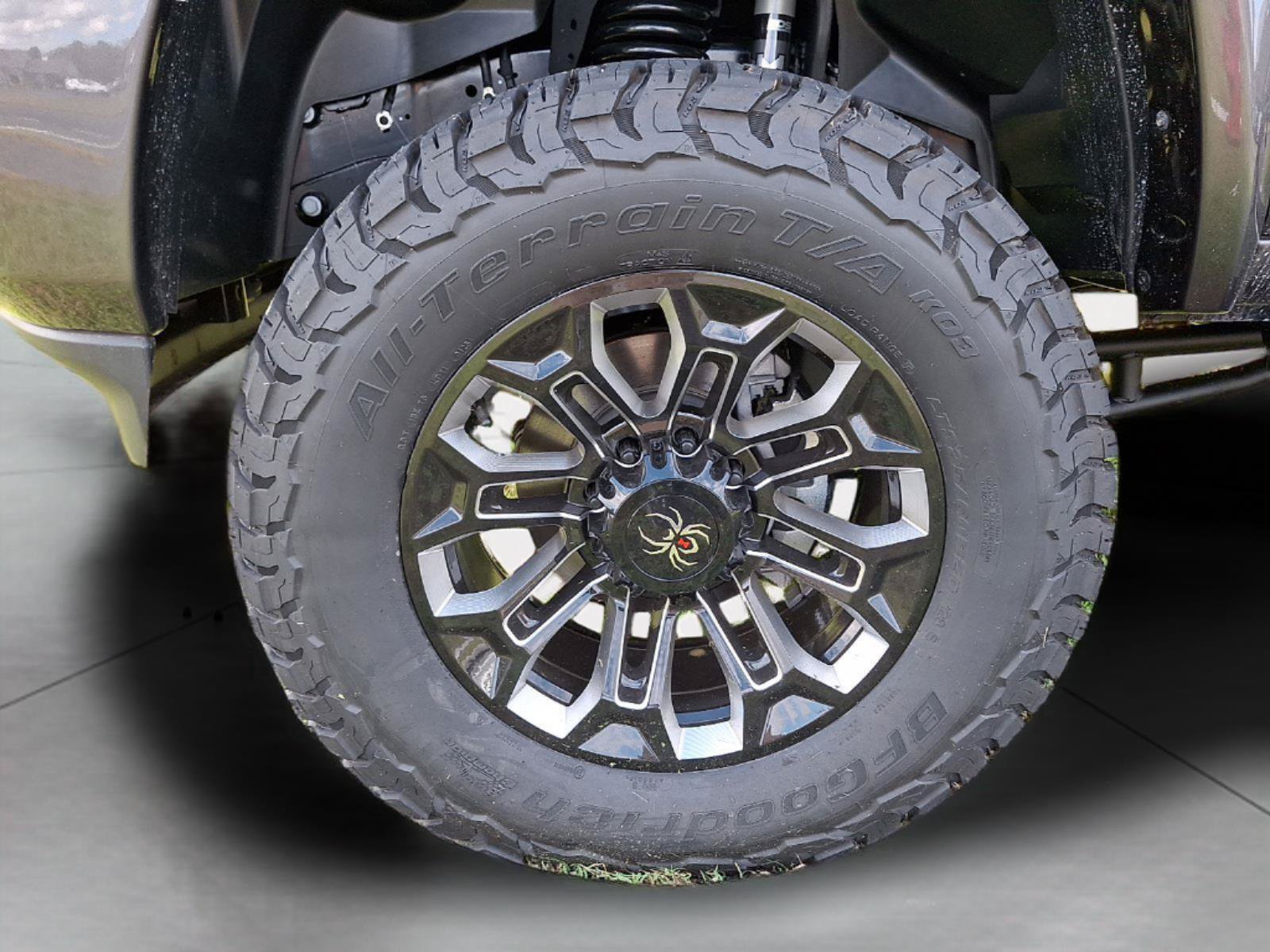 New 2025 RAM 2500 Big Horn AWD/4WD image 6