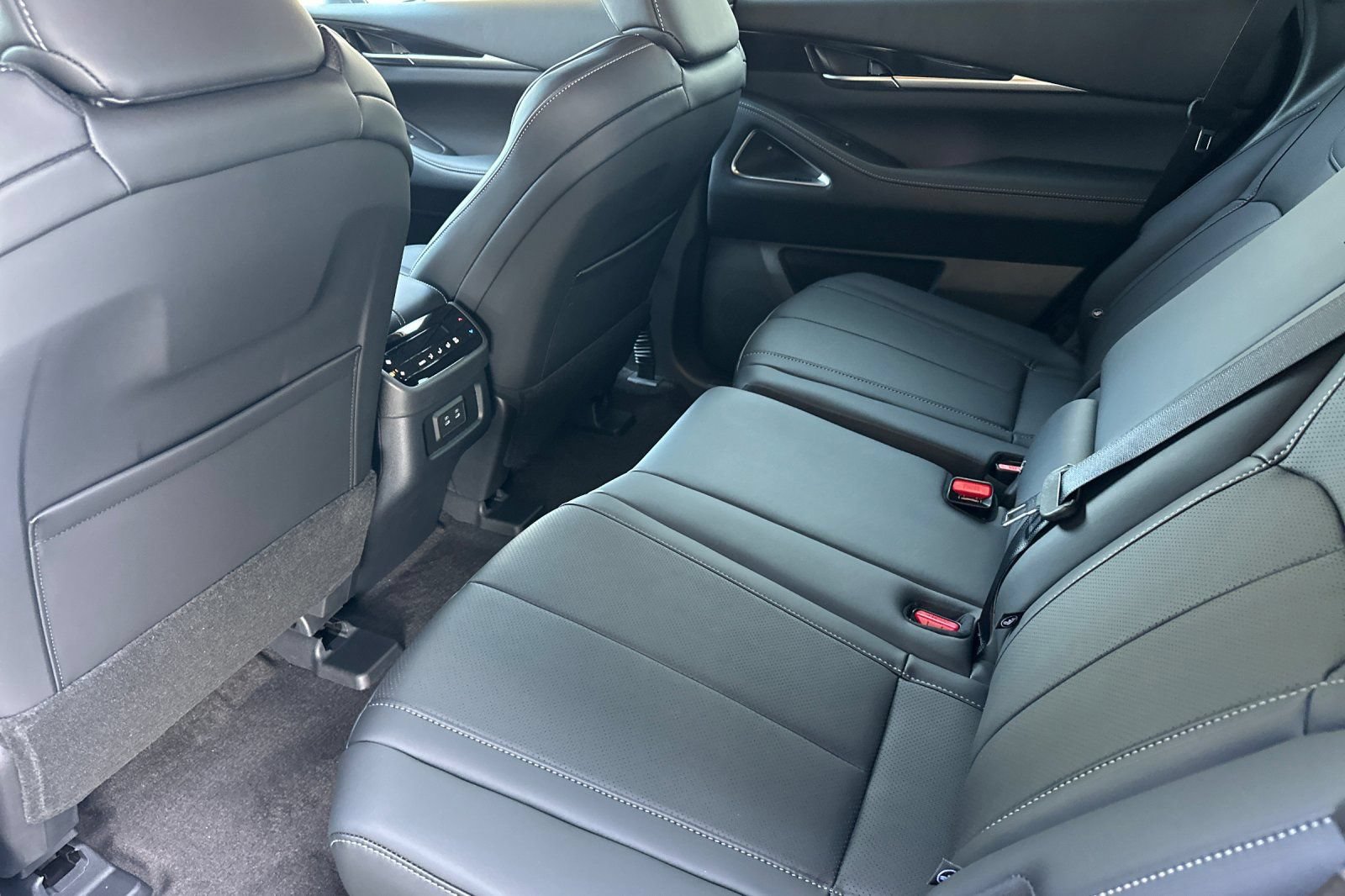 New 2027 INFINITI QX65 Sport w/ Cargo Package AWD/4WD image 12