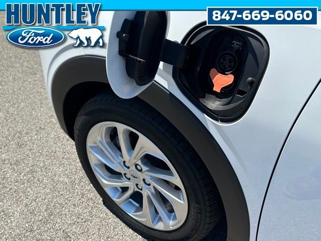 Used 2023 Chevrolet Bolt EUV LT w/ Driver Confidence Package FWD image 8