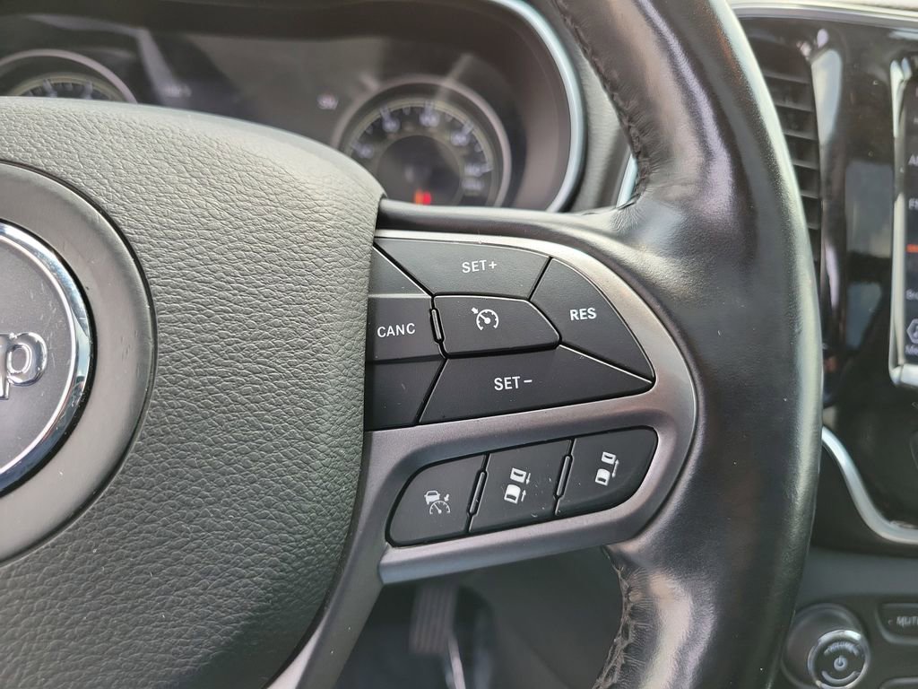 Used 2021 Jeep Cherokee Limited AWD/4WD image 27