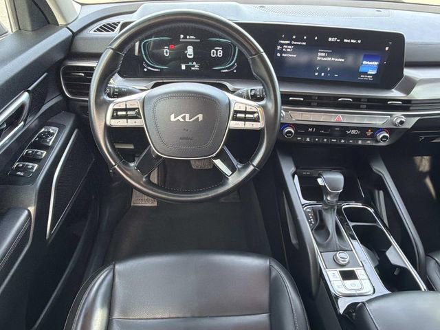 Used 2025 Kia Telluride LX image 24