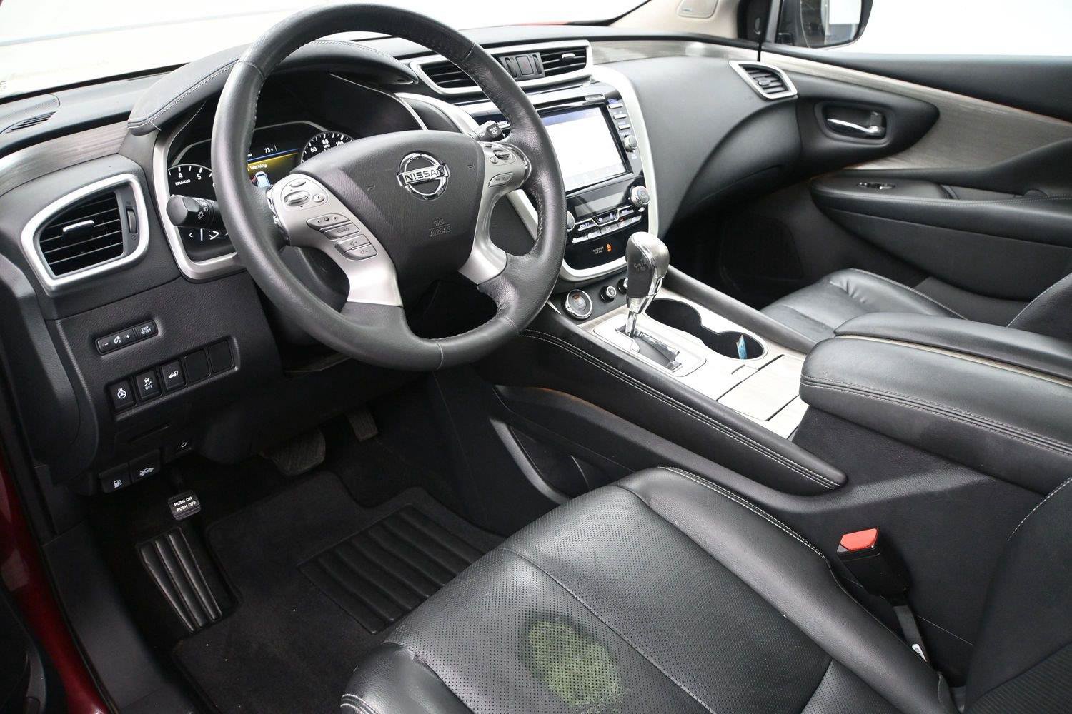 Used 2017 Nissan Murano Platinum w/ Platinum Technology Package AWD/4WD image 2