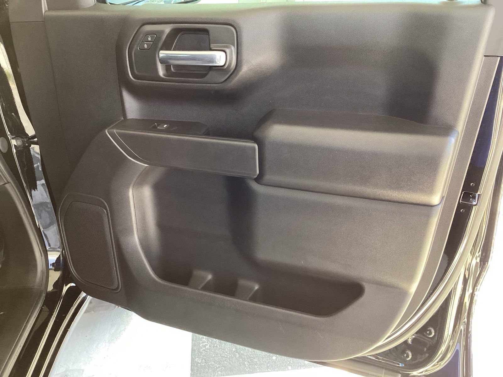 Used 2025 Chevrolet Silverado 1500 Custom Trail Boss image 21