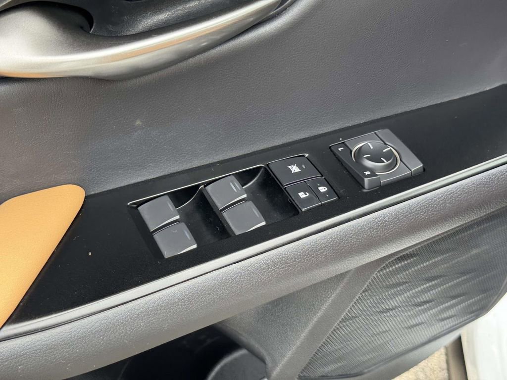 Used 2023 Lexus UX 250h FWD w/ Accessory Package (Z2) image 14