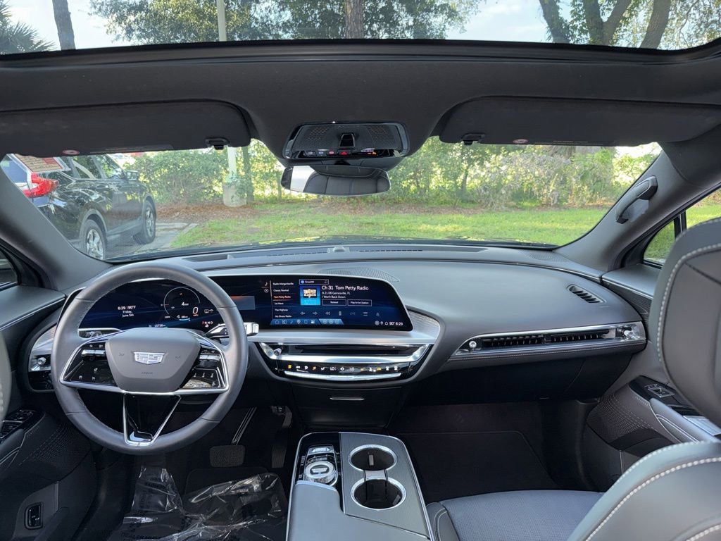 Used 2024 Cadillac Lyriq Sport AWD/4WD image 53
