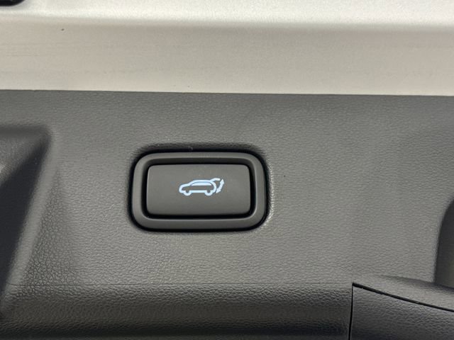 Used 2025 Hyundai Tucson Limited image 16