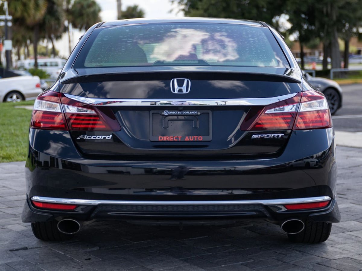 Used 2016 Honda Accord Sport image 12