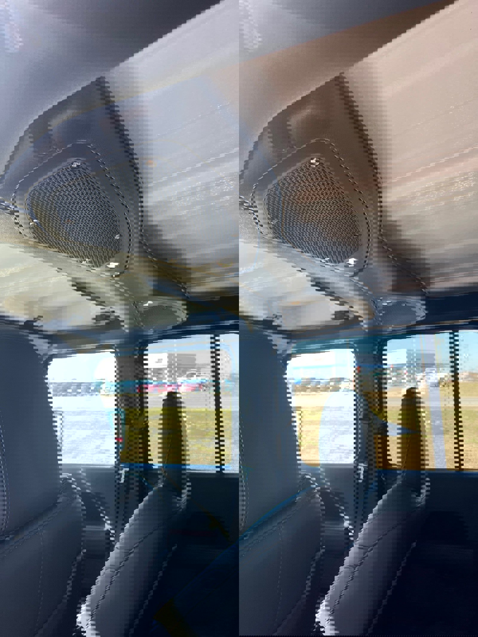 New 2026 Jeep Wrangler Unlimited Rubicon w/ Xtreme 35 Tire Package image 18