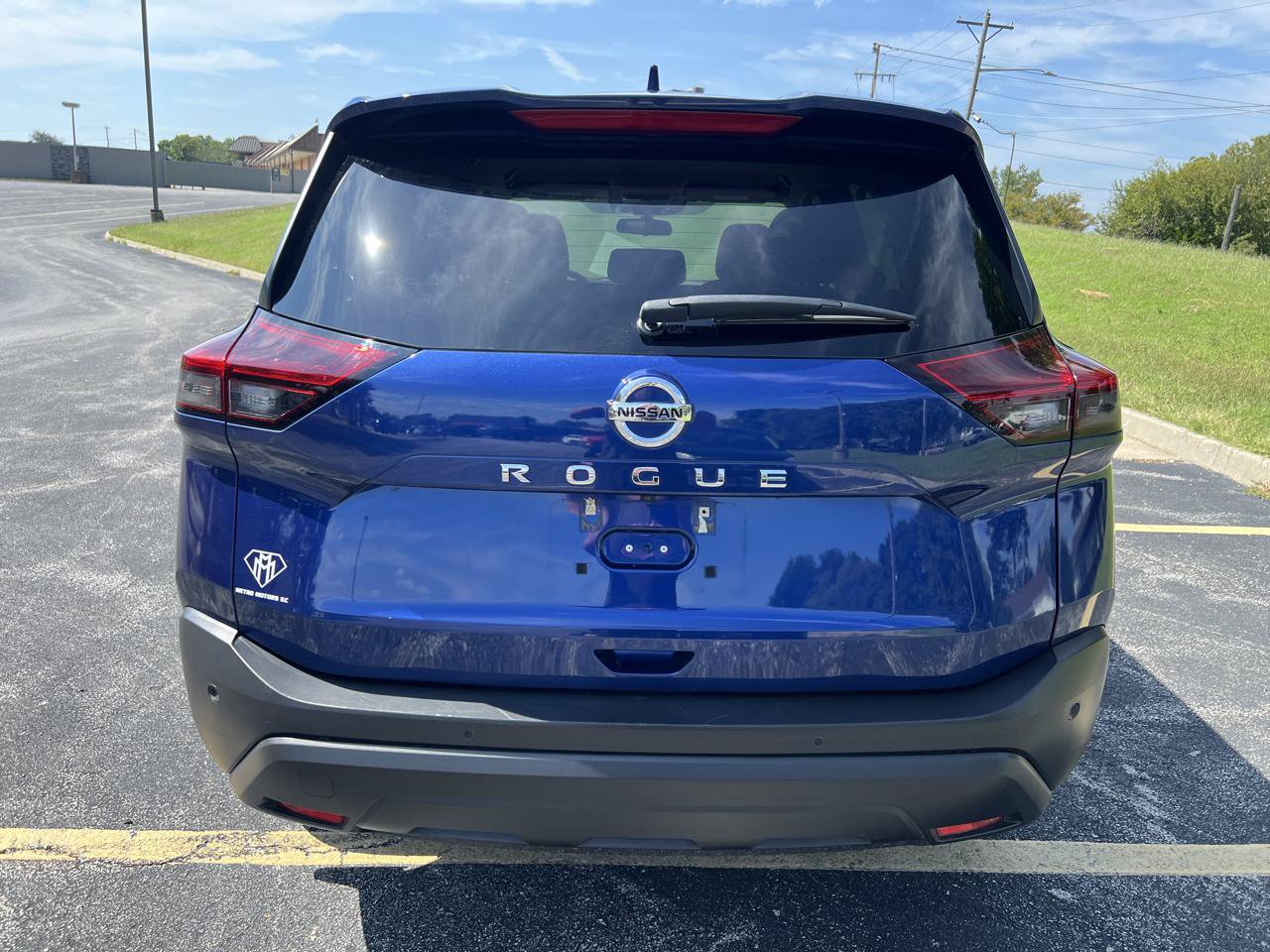 Used 2021 Nissan Rogue S FWD image 4