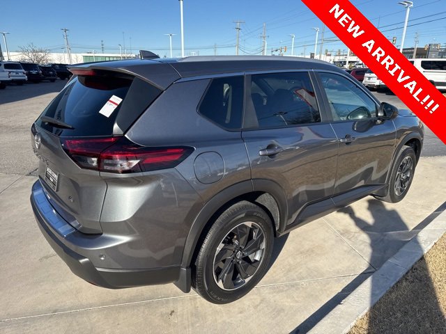 Certified 2024 Nissan Rogue SV w/ SV Premium Package image 4