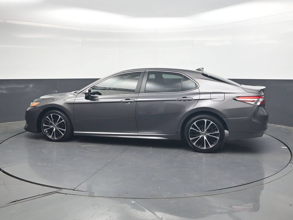 Used 2020 Toyota Camry SE FWD image 7