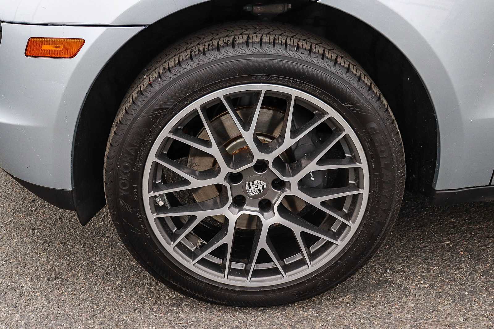 Used 2017 Porsche Macan image 12