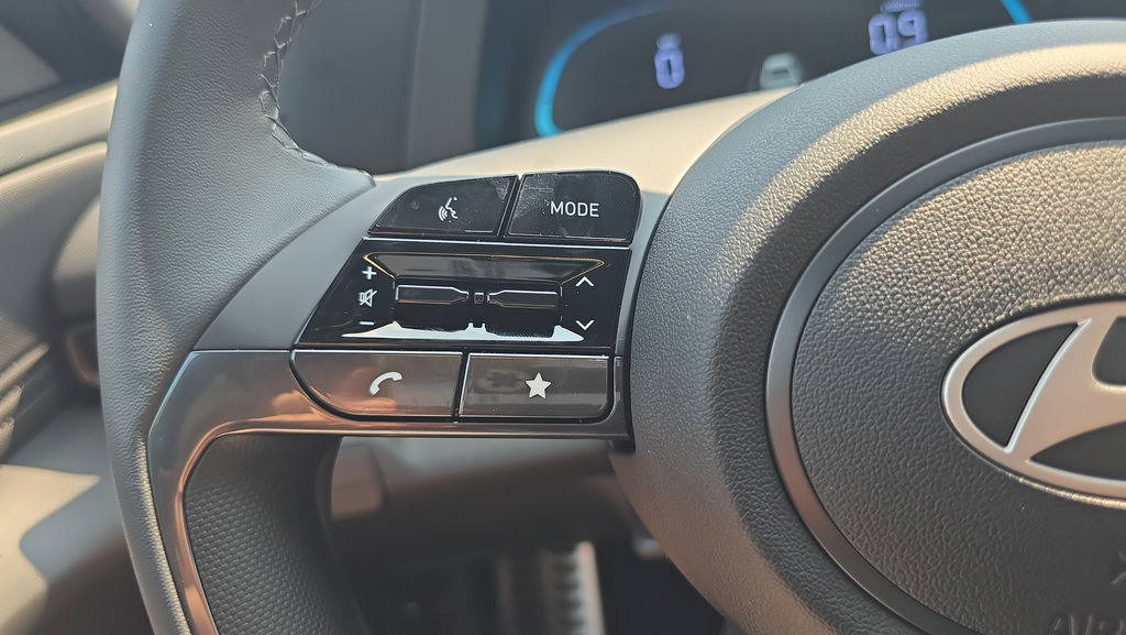 New 2026 Hyundai Elantra Sport FWD image 24