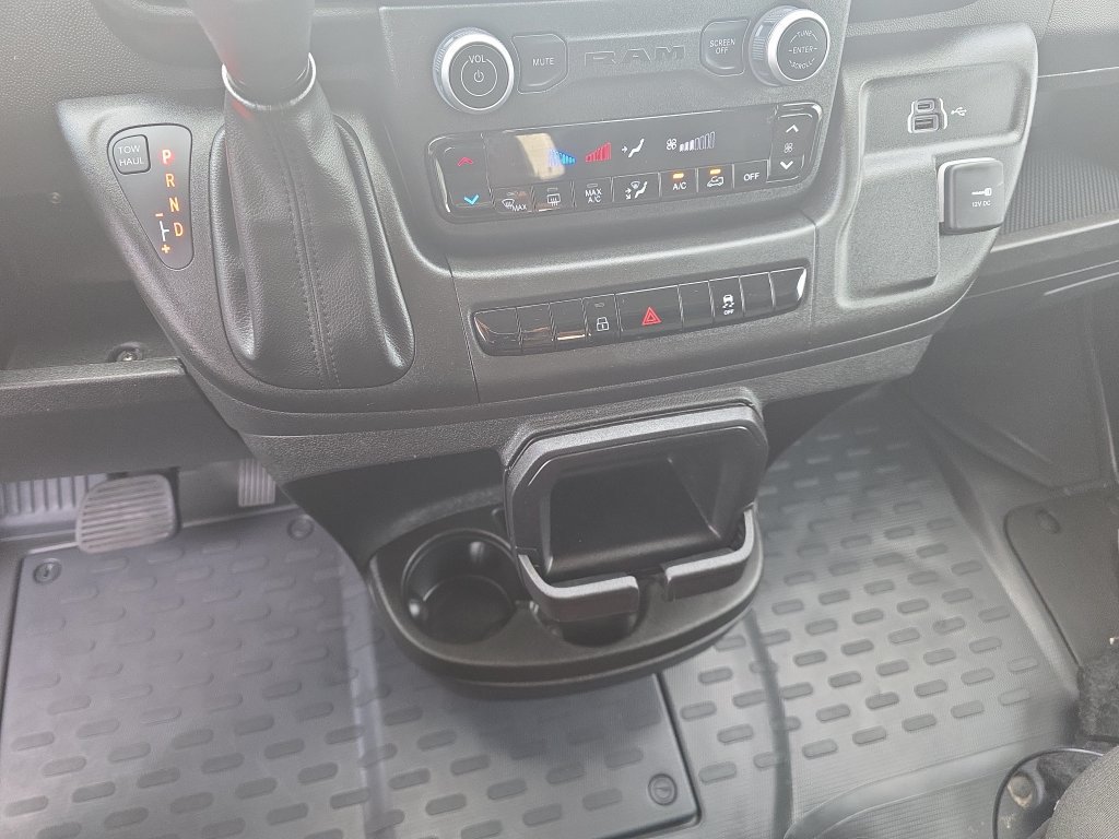 Used 2025 RAM ProMaster 2500 w/ U-Haul Equipment Group FWD image 17