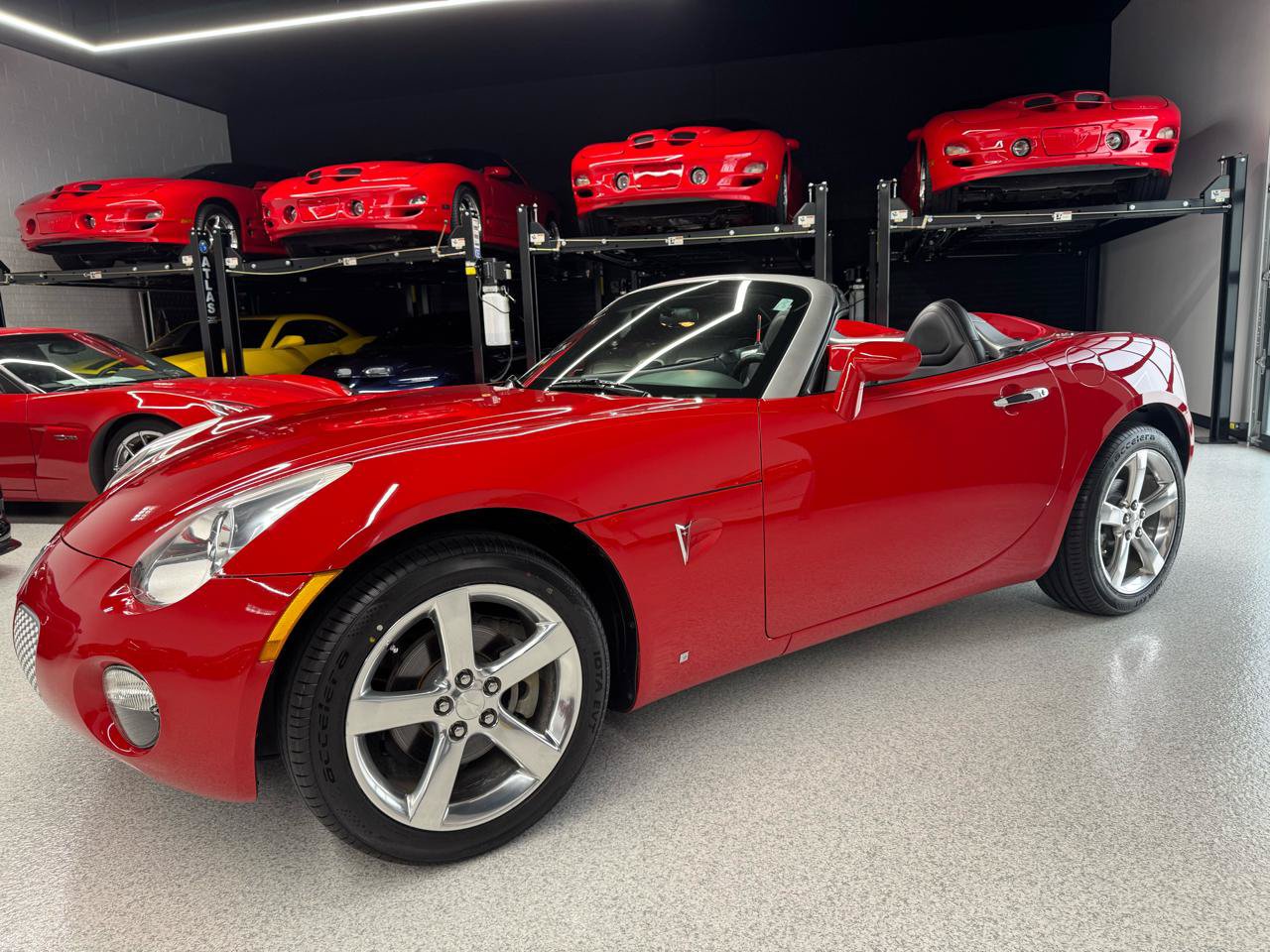 Used 2007 Pontiac Solstice Convertible w/ Premium Package RWD image 5