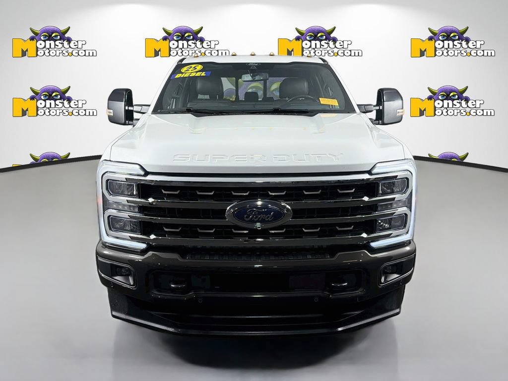 Used 2025 Ford F250 King Ranch w/ FX4 Off-Road Package AWD/4WD image 2